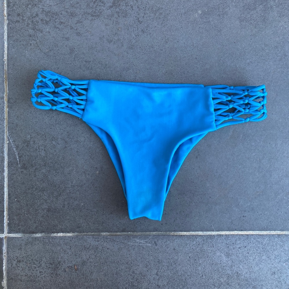Mikoh Cheeky Crochet bottoms, S.